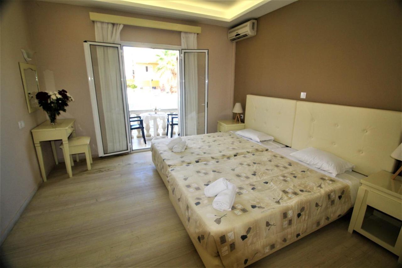 Nikki'S Studios & Apartments Мораитика Экстерьер фото