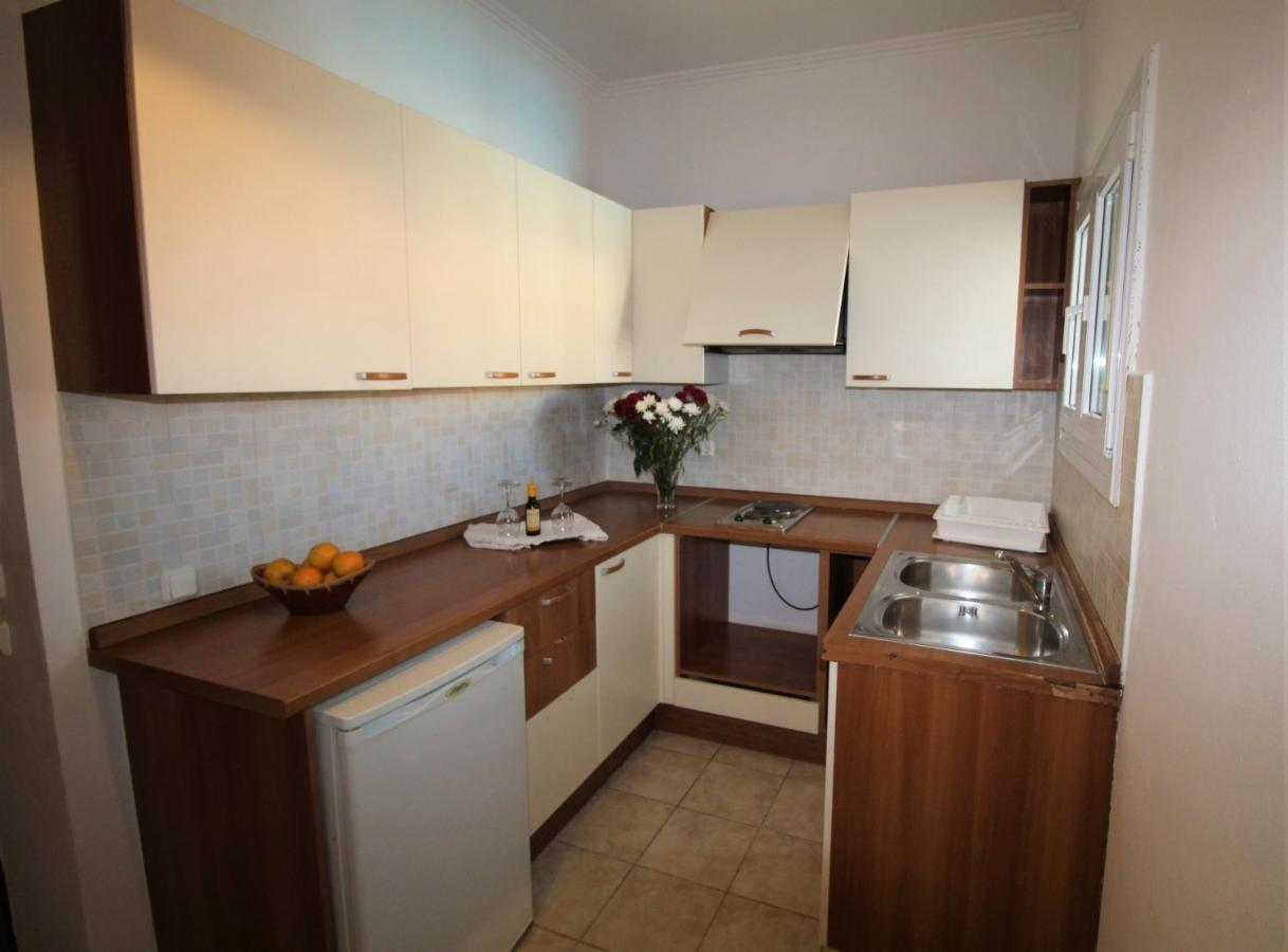 Nikki'S Studios & Apartments Мораитика Экстерьер фото